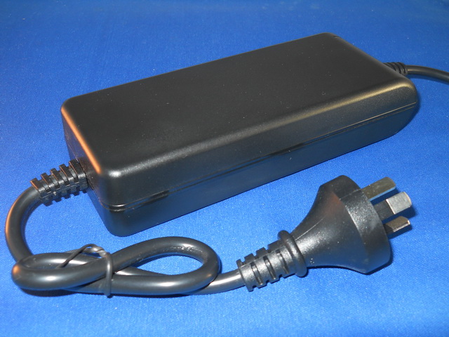 pa1120c5a 120W China Notebook Adapter /Notebook Power Supply, Desktop Switching Power Adapter, Switching power supply/Alimentatore switching/ Alimentation à découpage/ Schaltnetzteil/ Fuente de alimentación conmutada/ Kapcsolóüzemű tápegység/ Kytkentävirtalähteellä/Comutatie de alimentare/Импульсный блок питания